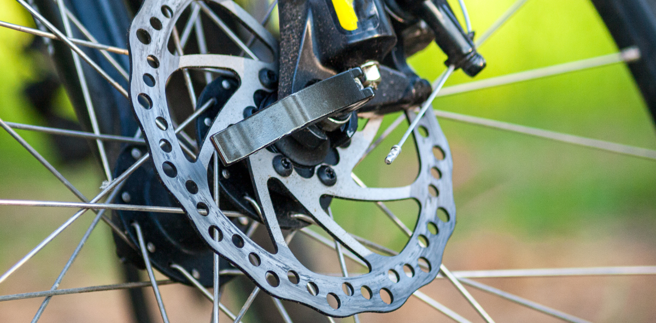 Do BMX bikes have brakes?